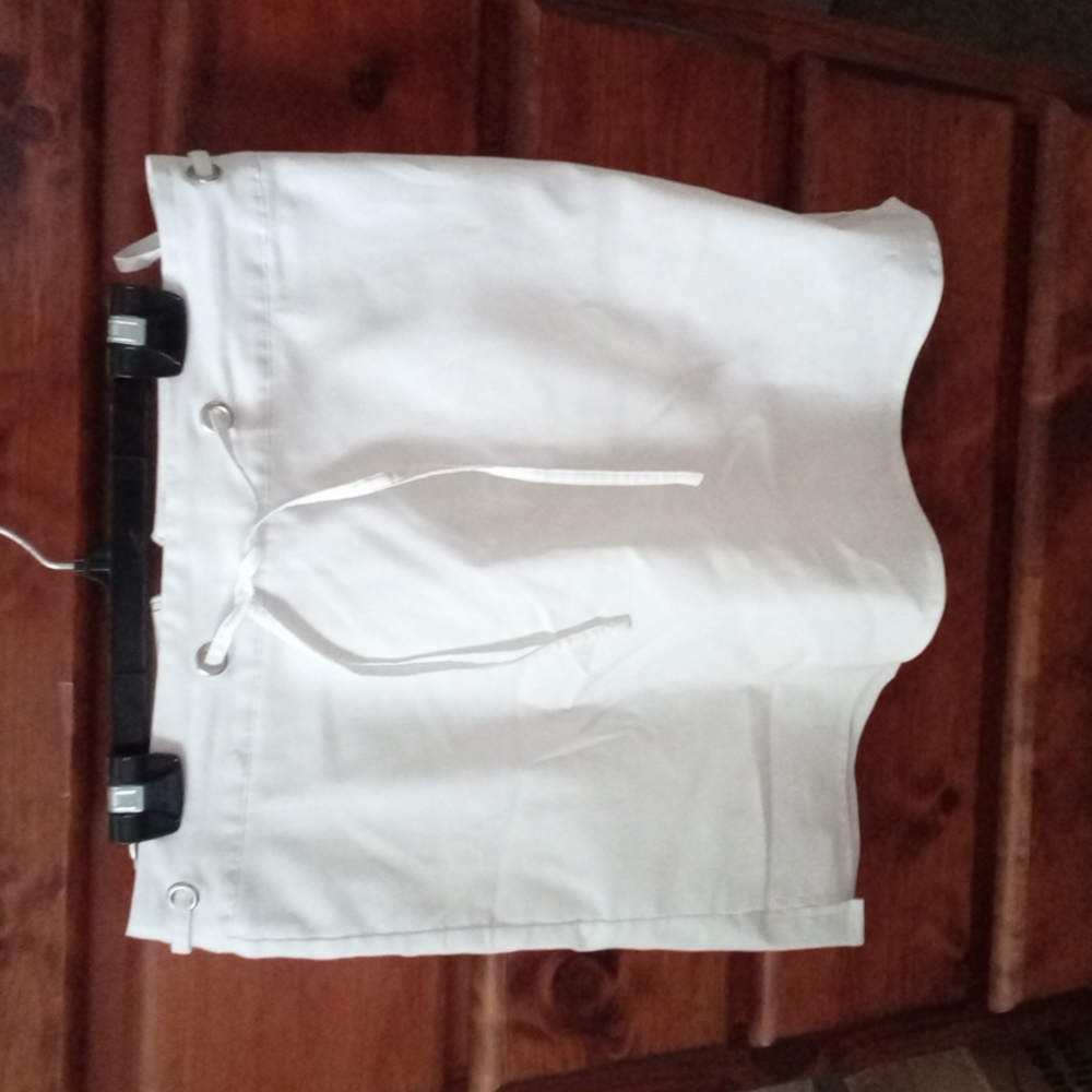 Suzanne's woman white skirt size 8